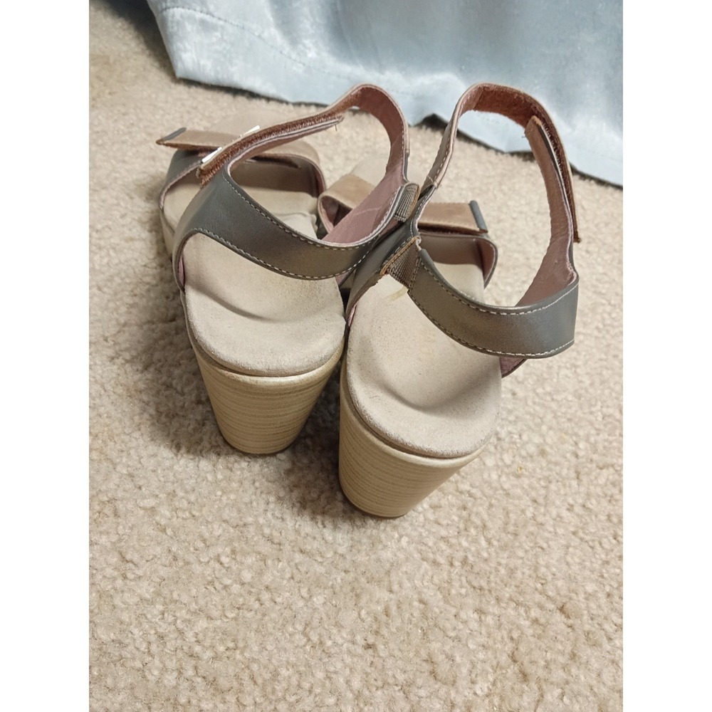 Naot Womens Intact Sandal Size 42 US 11 Tan Leather Adjustable Strap Block Heel - Picture 8 of 9